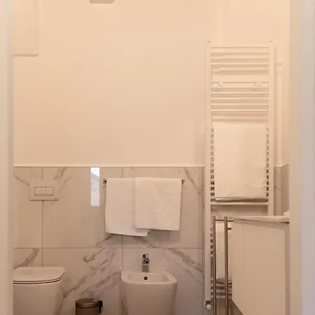 Belvedere 237a Lakeview Luxury