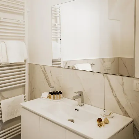 Belvedere 237a Lakeview Luxury Apartamento